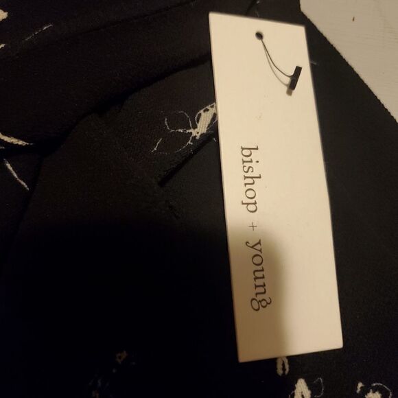 BISHOP & YOUNG Peasant Cold Shoulder Top - Picture 5 of 7